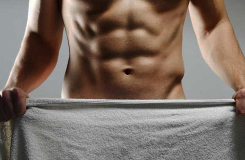 cậu nhỏ có mùi hôi