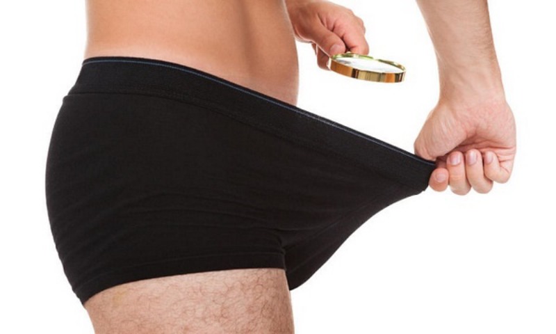 nên để cậu nhỏ hướng lên hay xuống