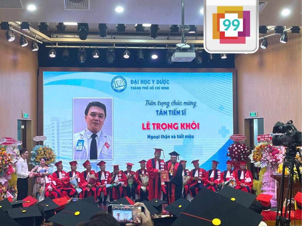 Lễ tốt nghiệp tiến sĩ Lê Trọng Khôi