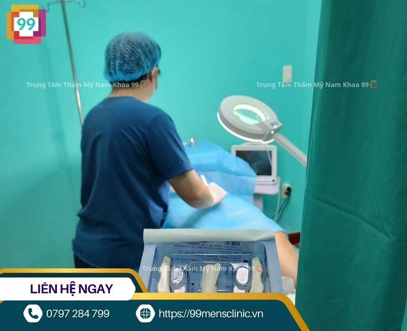 Tiểu phẫu cắt bao quy đầu khi bị dài